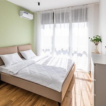 New Building On Shevchenko Street, Center Appartement Lviv Buitenkant foto